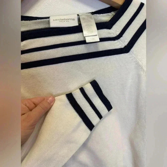 Liz Claiborne pullover crewneck lightweight sweater white and black size small - Picture 5 of 10